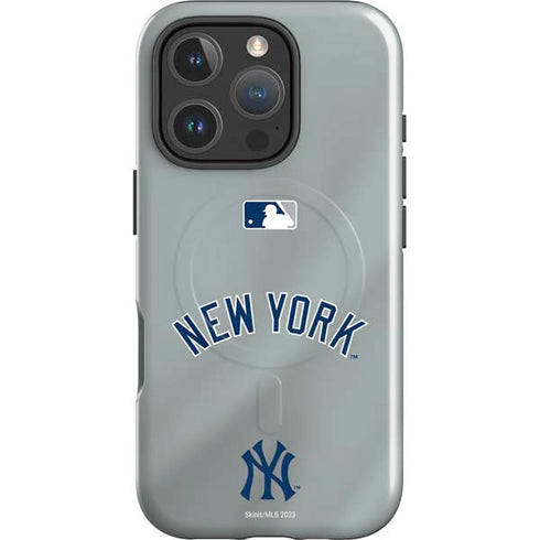 MLB New York Yankees Alternate/Away Jersey iPhone 16 Pro Magsafe Impact Case